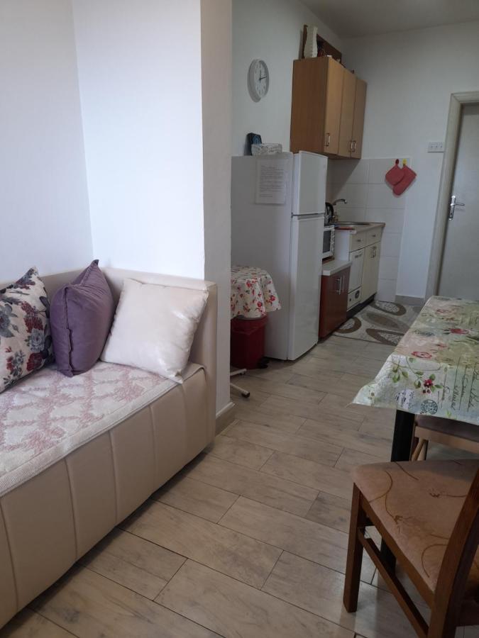 Apartman Sb Ulcinj Exterior foto