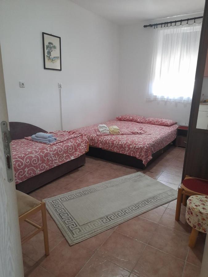 Apartman Sb Ulcinj Exterior foto